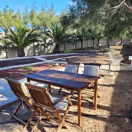 Fuerte Action Guest House Costa Calma Bagian luar foto