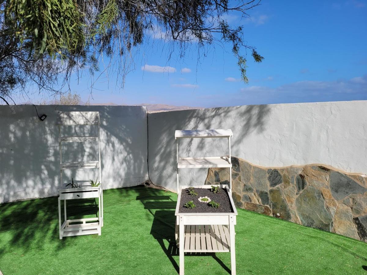 Fuerte Action Guest House Costa Calma Bagian luar foto